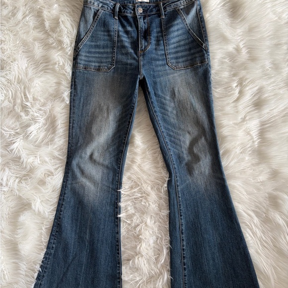 Driftwood Farrah High Rise Flare Jeans - Picture 2 of 8